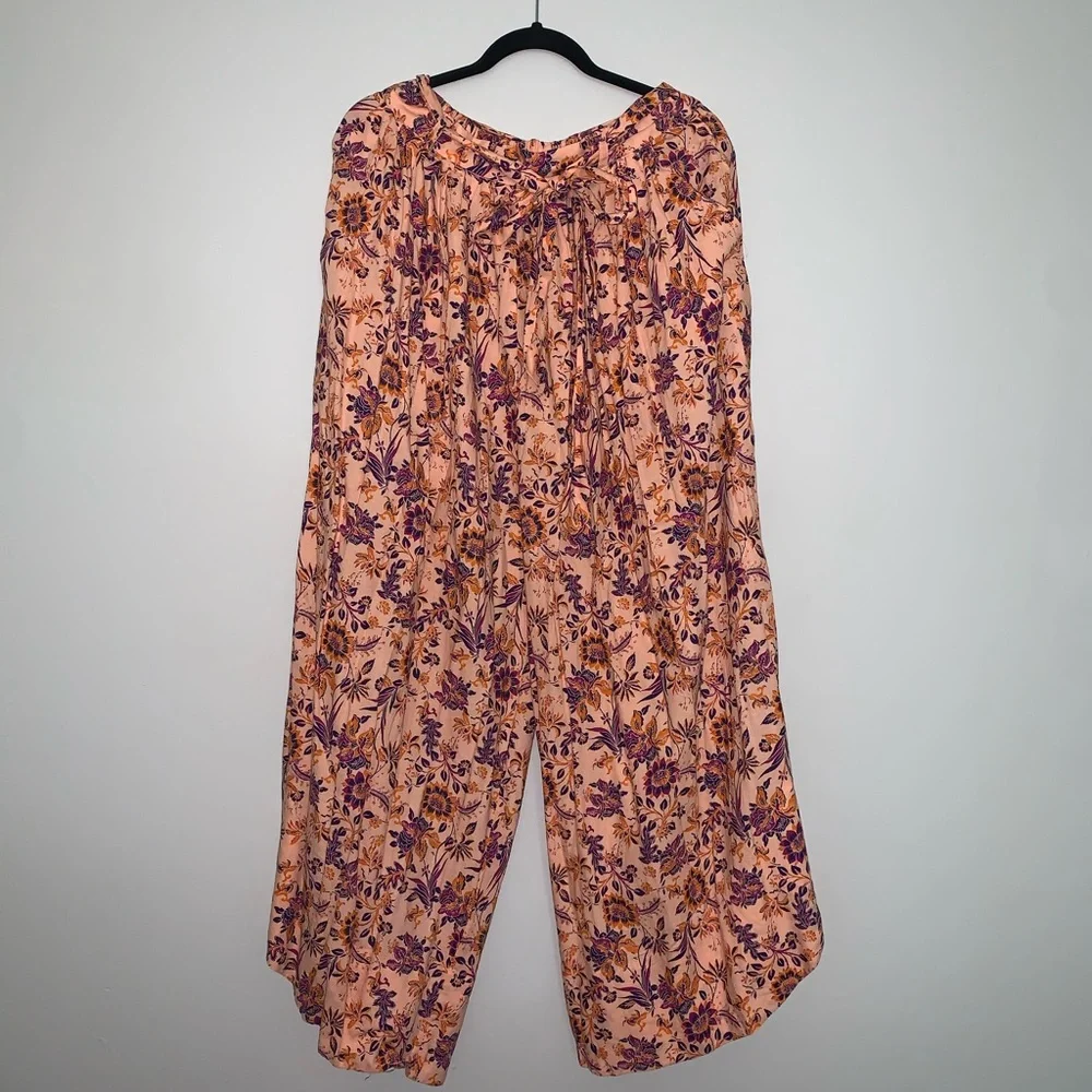 Free People Floral Set - Picture 3 of 9
